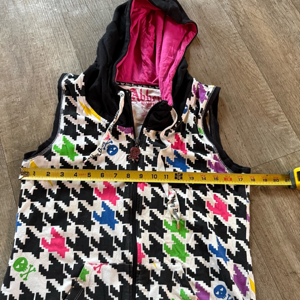 Abbey Dawn Skull Crossbones Sleeveless Hoodie XL Avril Lavigne Vtg Y2K - Picture 5 of 10